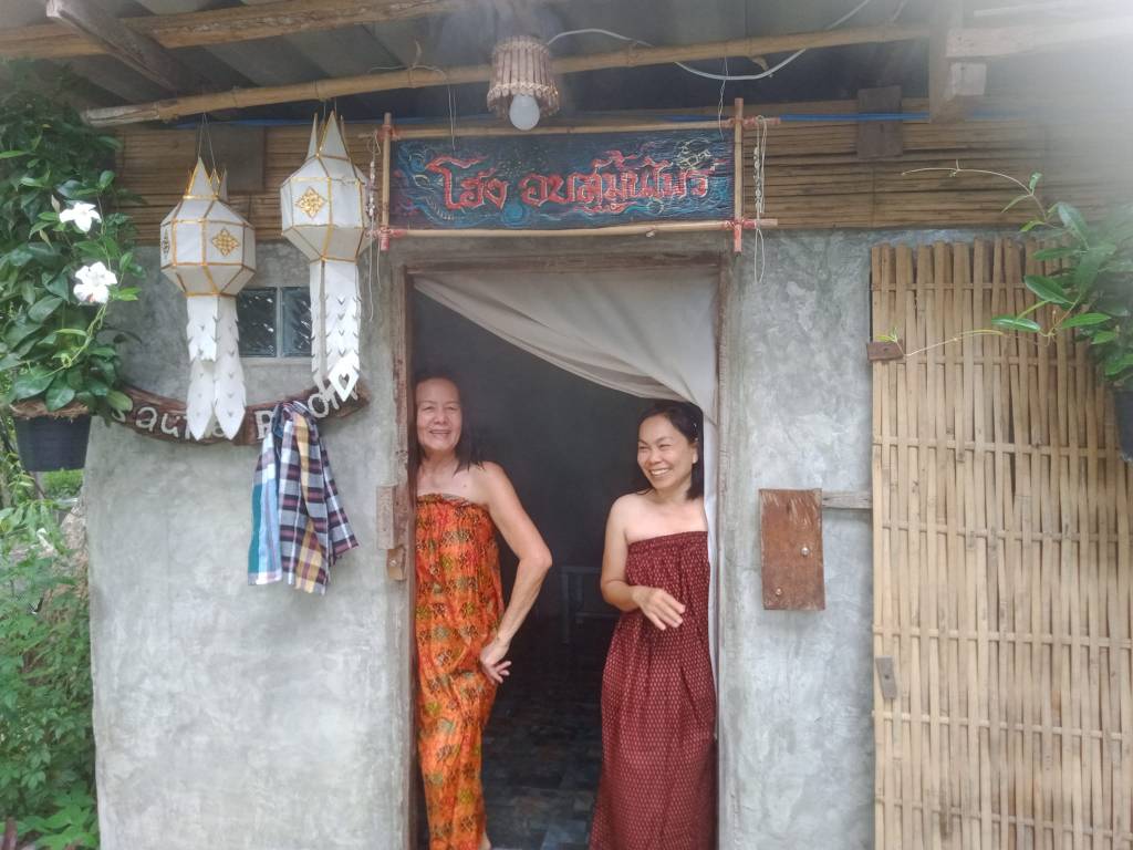 herbal spa sauna chiang rai therapeutic traditional medecine thai chez l'habitant