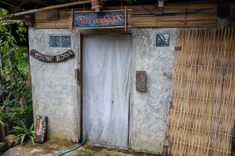herbal spa sauna chiang rai therapeutic traditional medicine thai thailand homestay out of the tracks chez l'habitant